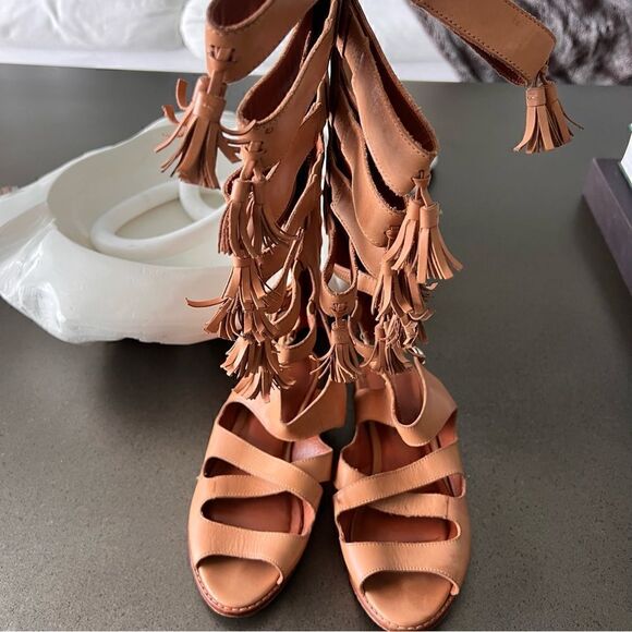 REBECCA MINKOFF Leather Gladiator Flat Nude Color Sandals Size 7. - Picture 8 of 9